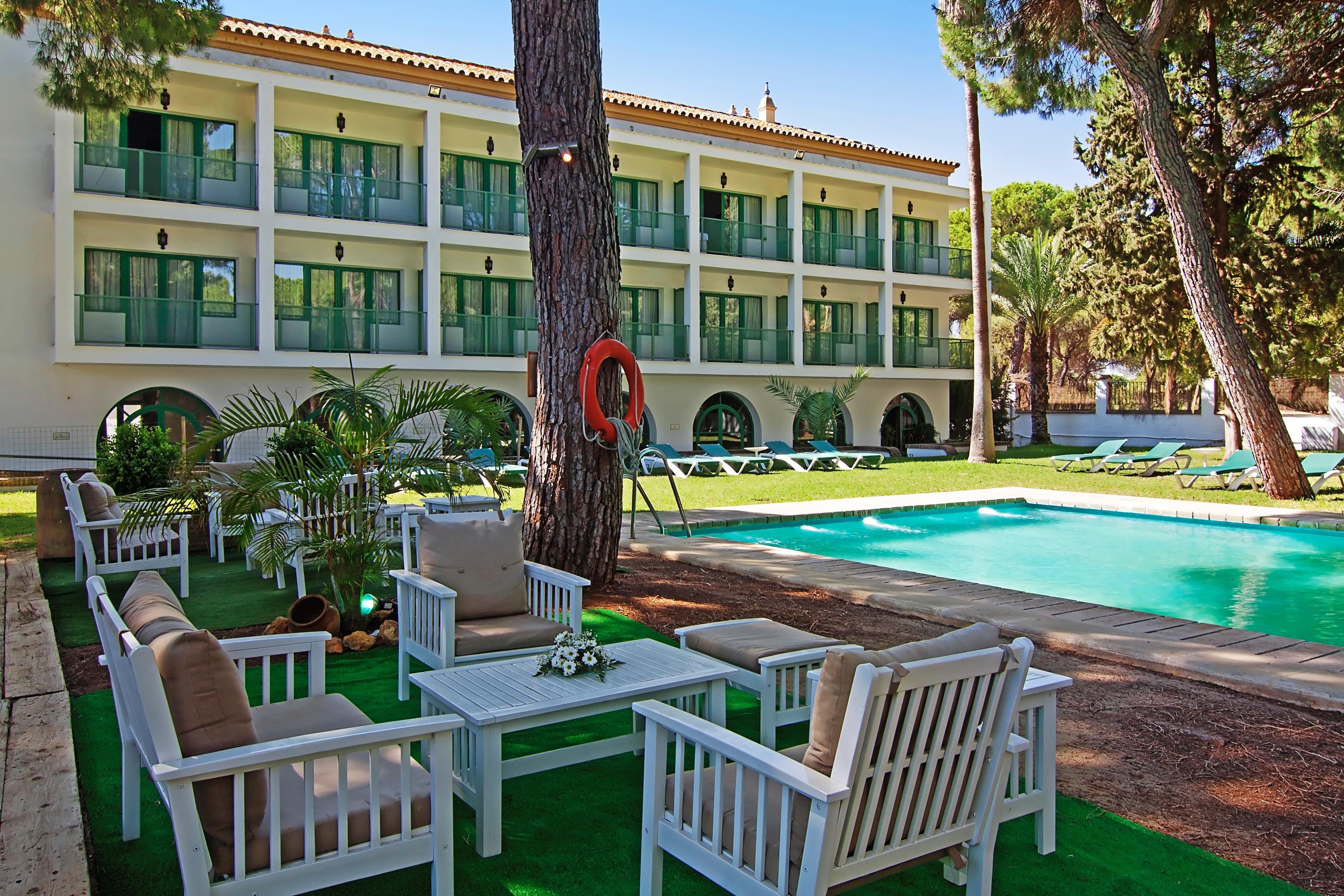 Hotel Oromana Alcalá de Guadaira Exterior photo
